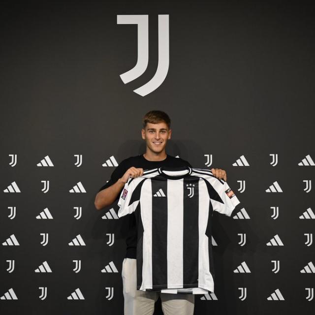 1725026179849087623.jpg 1725026174449.jpg